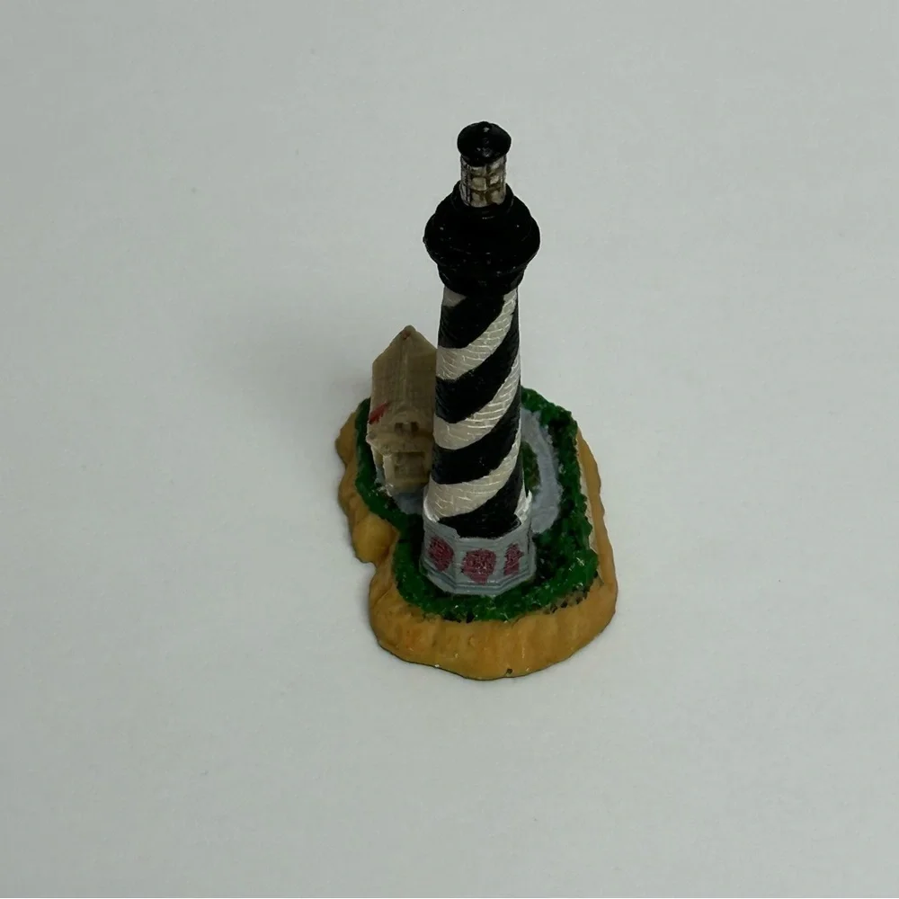 Cape Hatteras NC Lighthouse Figurine Collectible 3 in Tall
